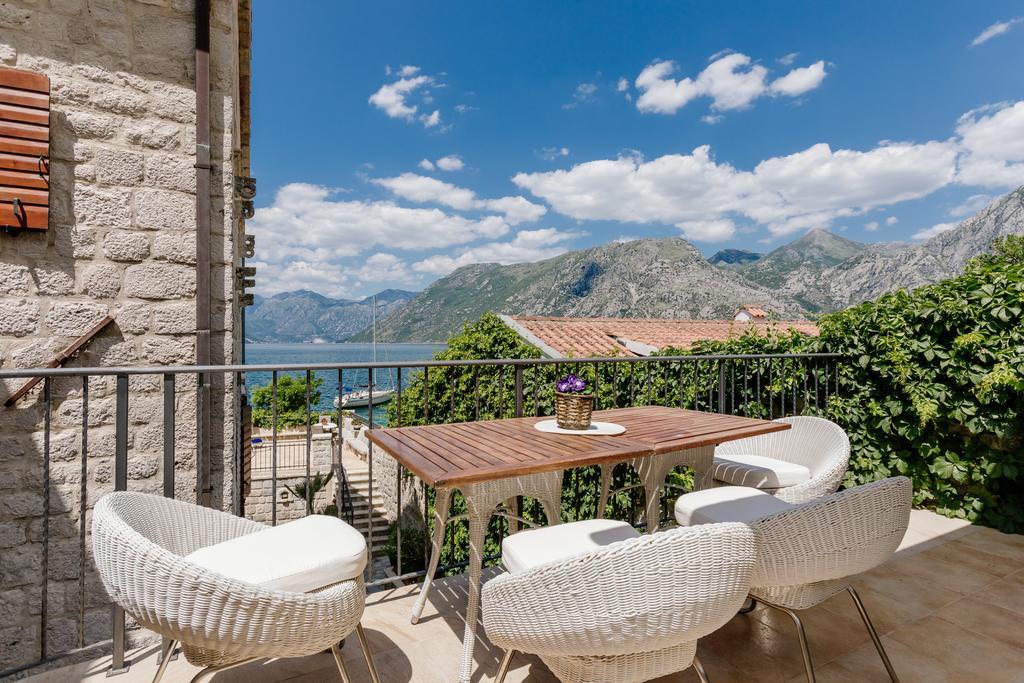 Villa Luxury Stone On The Sea With Private Pool And View Kotor Exterior foto