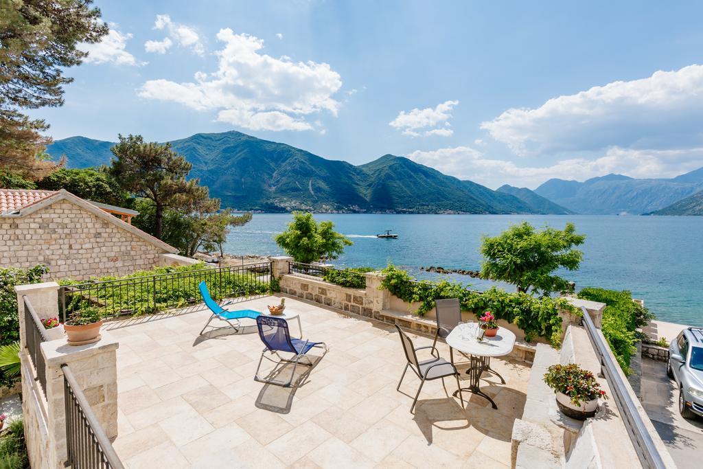 Villa Luxury Stone On The Sea With Private Pool And View Kotor Exterior foto