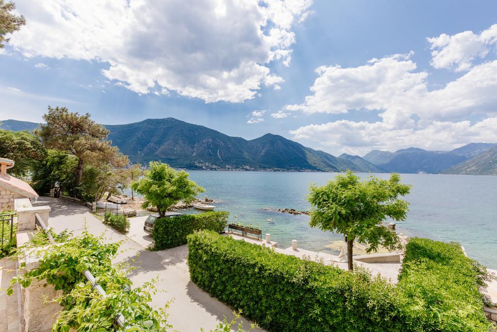 Villa Luxury Stone On The Sea With Private Pool And View Kotor Exterior foto