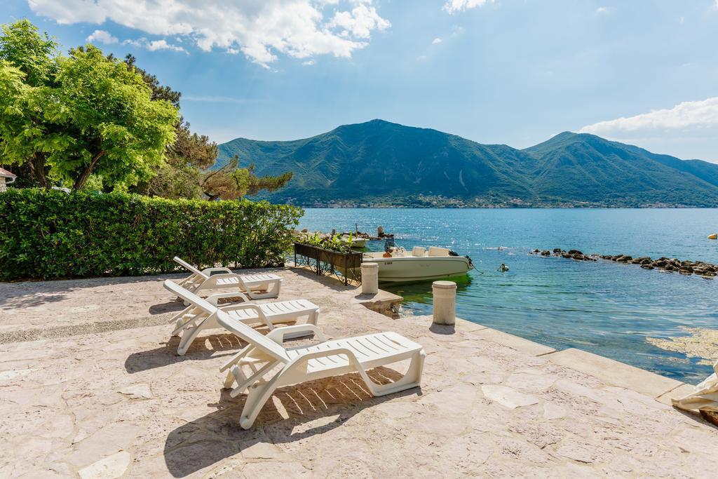 Villa Luxury Stone On The Sea With Private Pool And View Kotor Exterior foto