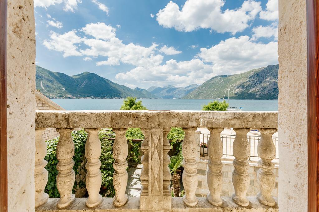 Villa Luxury Stone On The Sea With Private Pool And View Kotor Exterior foto