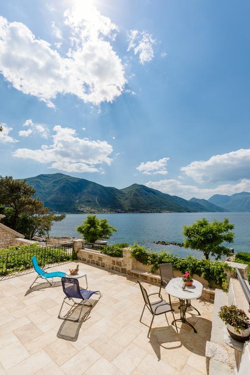 Villa Luxury Stone On The Sea With Private Pool And View Kotor Exterior foto